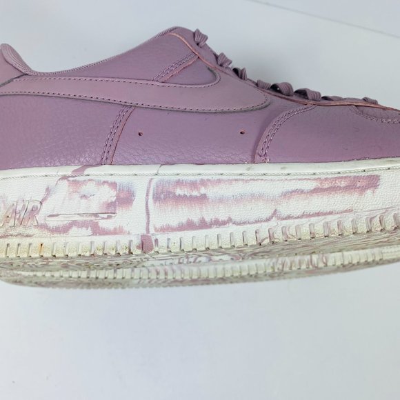 Athletic_Shoes